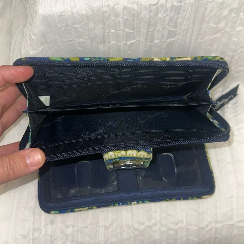 Vera Bradley Rhythm Blues Navy Green White Zip Turn-lock Large Wallet - Picture 9 of 10
